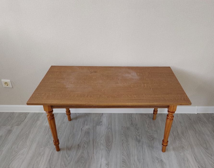 Стол универсальный - 3000тг.