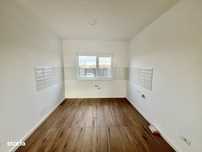 Pret Promotional, 4 camere, Asfalt