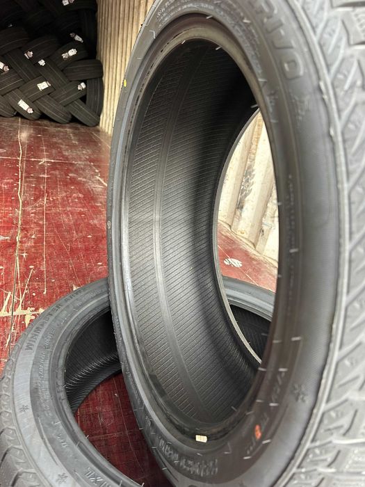Нови Зимни Гуми Arivo ARW 2 275/40R20 106H XL НОВ DOT БОРД 2754020