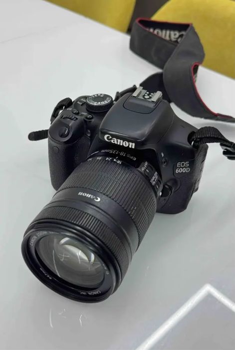 Canon 600d камера