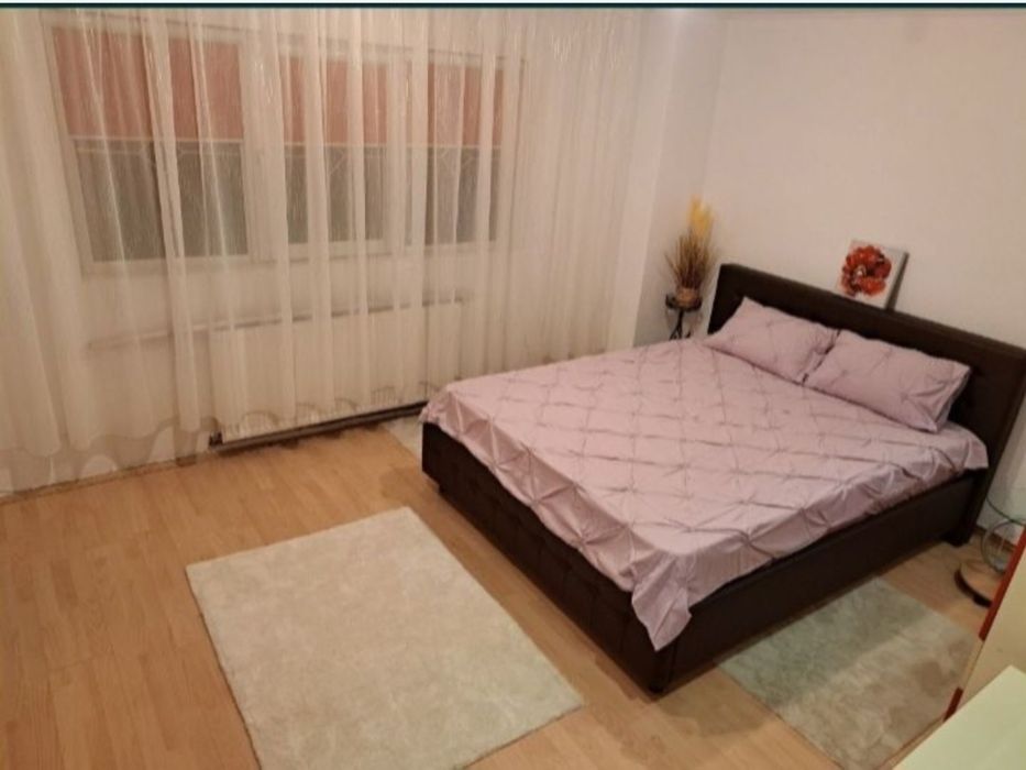 Închiriez apartament in regim hotelier