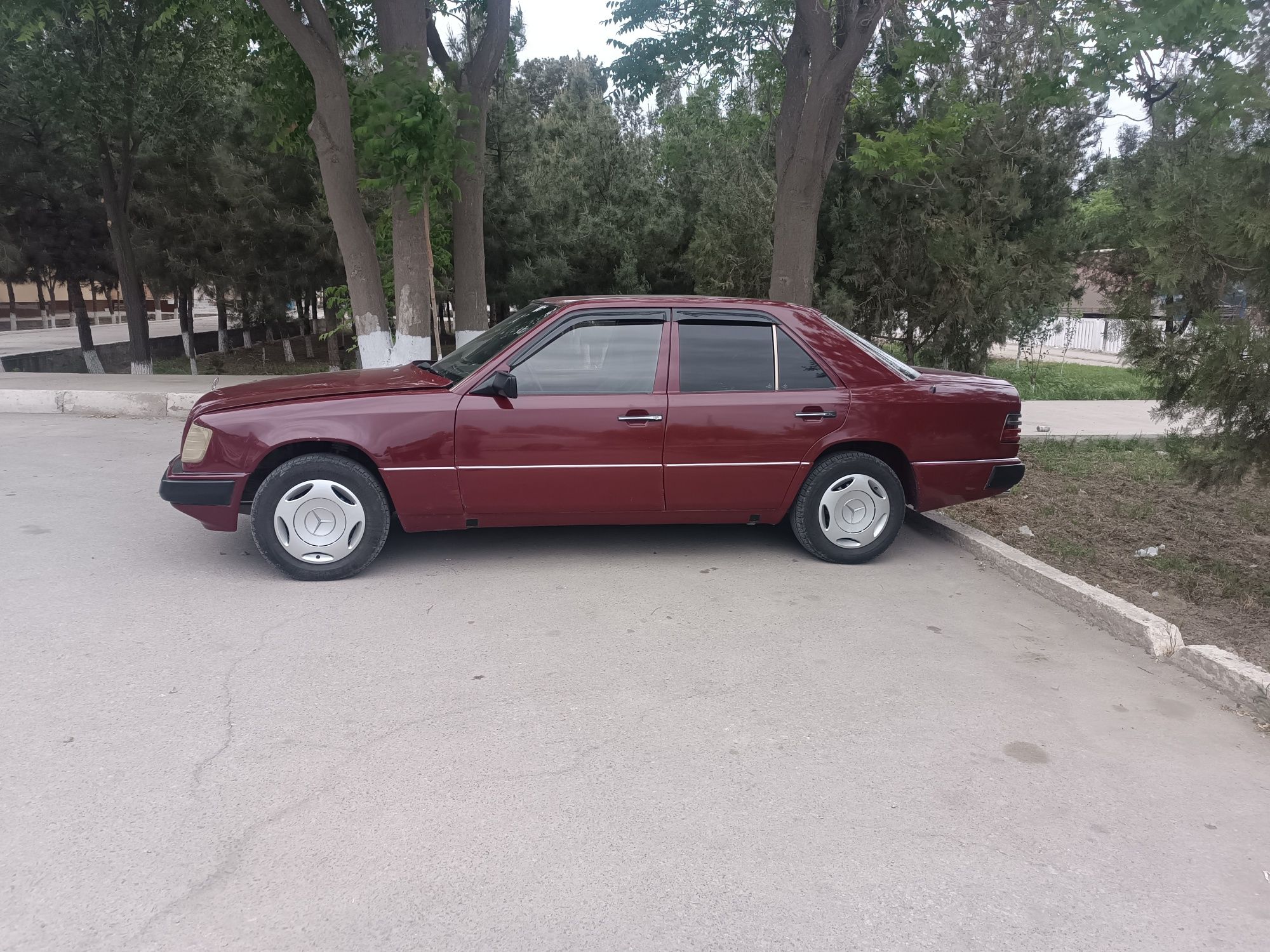 Mersedes Benz w124