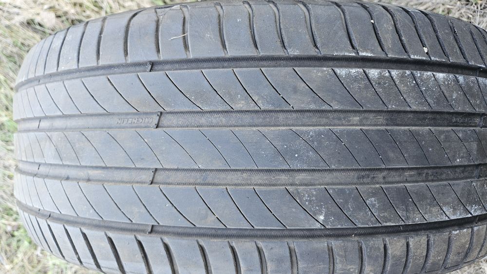 2бр гуми 235 55 17 мишелин