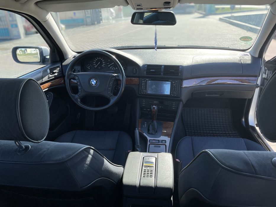 BMW E39, 520i, an 2002 Facelift