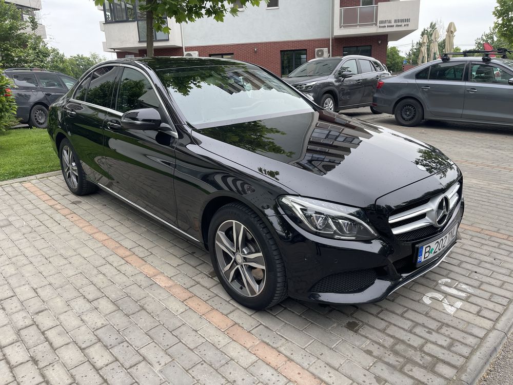 Mercedes-Benz C250 4MATIC 7G-TRONIC PLUS 204CP