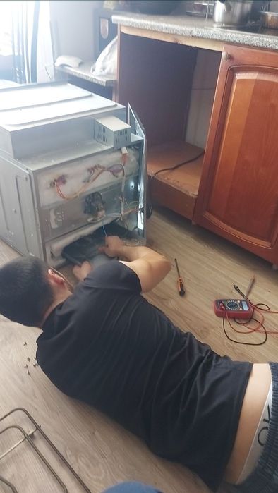 Ремонт электроплит варочной поверхности духовок микроволновок духовки