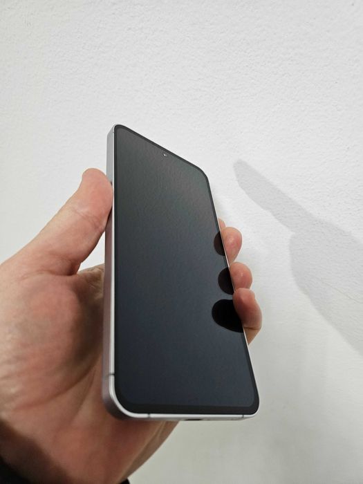 Samsung Galaxy S 24fe, 128Gb, impecabil, Garantie 30 zile.