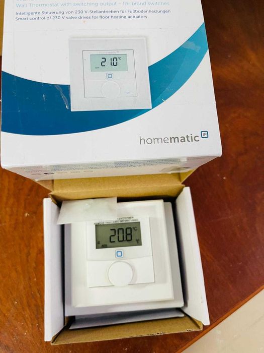 Termostat de perete Homematic IP cu ieșire de comutare 150628A0