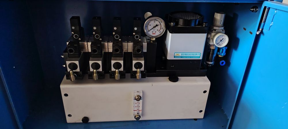 Зажим для пресс формы 10 тонн