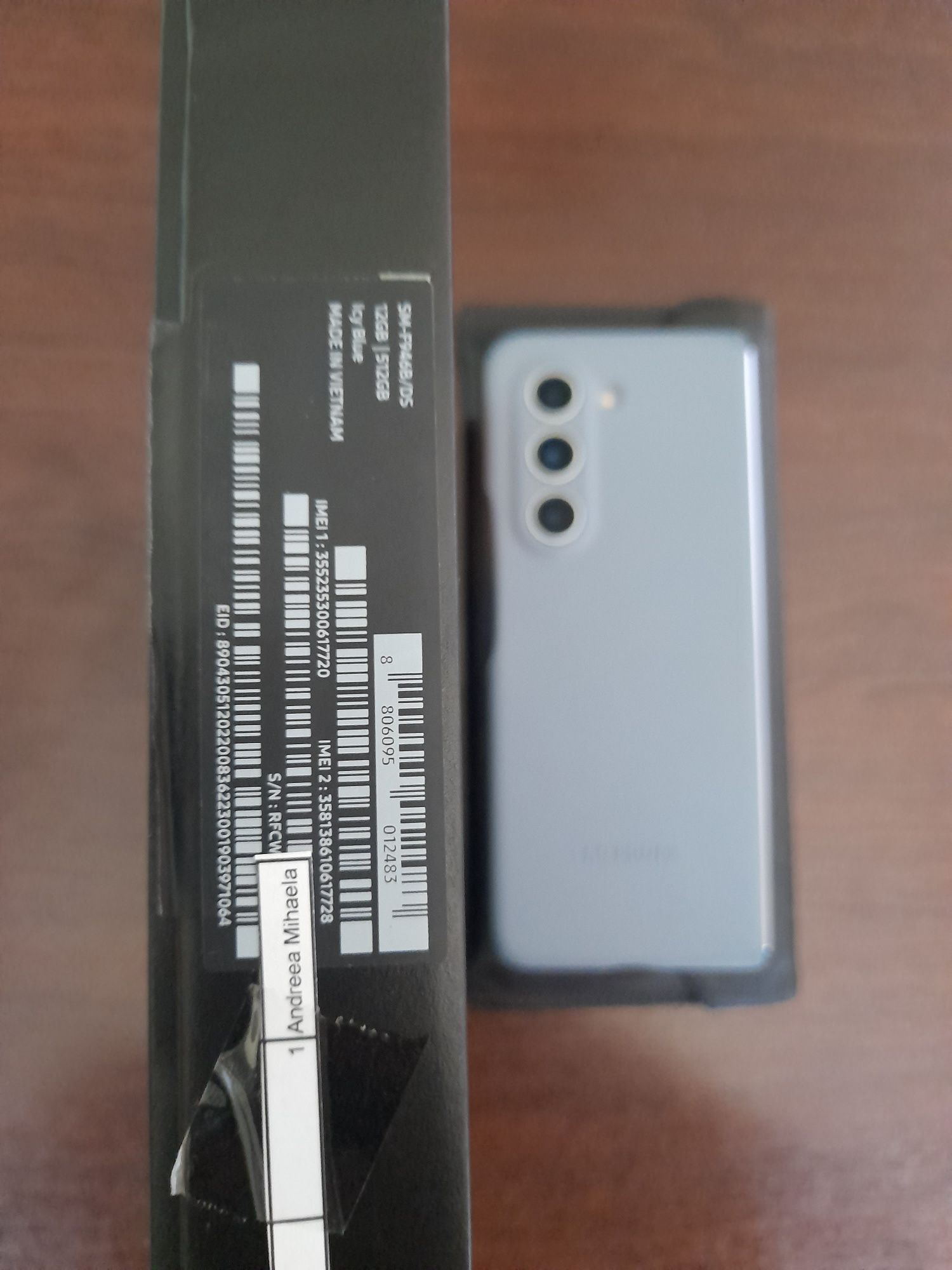 Vand / Schimb Samsung Z Fold 5  Icy  Blue 512 Gb 12 Gb  ca nou
