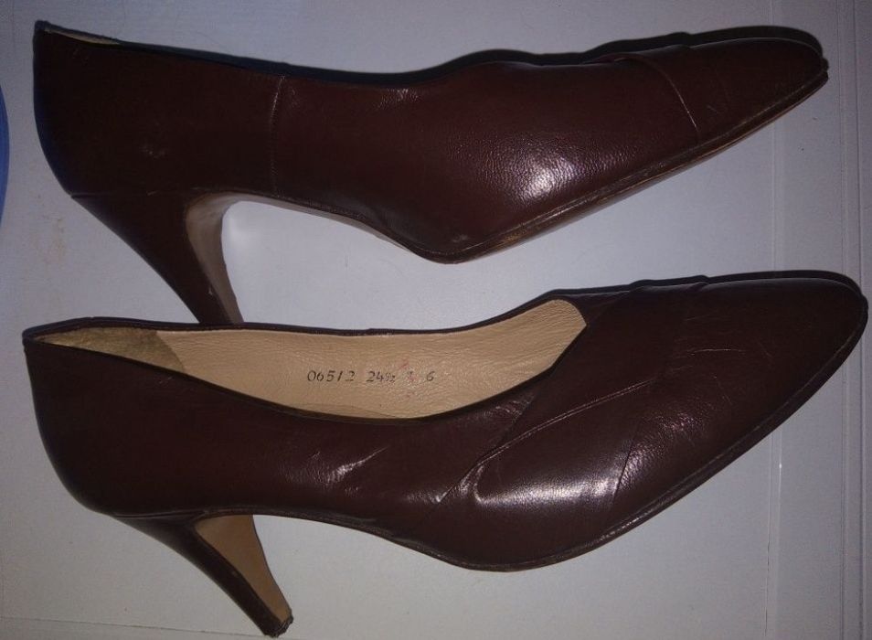 Дамски обувки номер 37