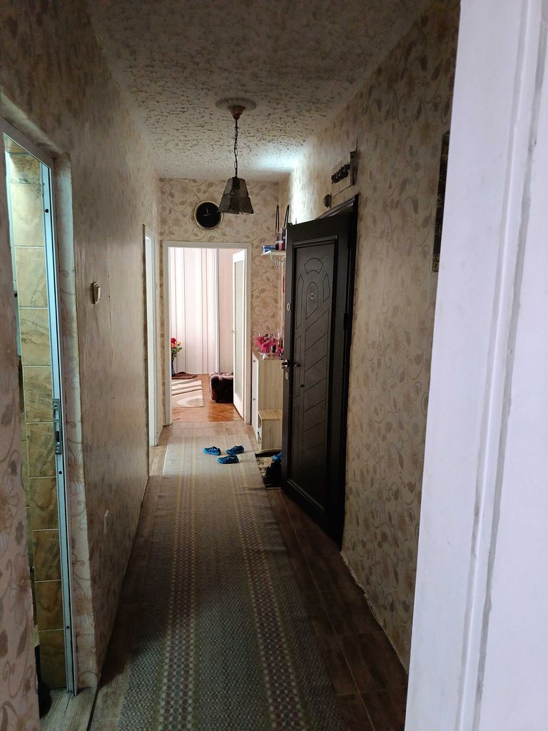 Продава се Двустаен апартамент в Плевен, 9-ти квартал - 56 кв.м за 1286 €/кв.м - Снимка #17