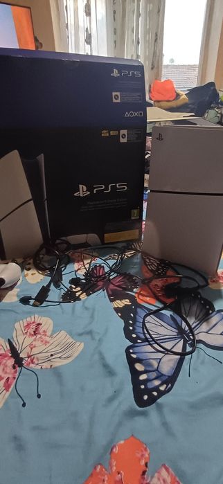 Salut este bun ps5 slim merge joc orice