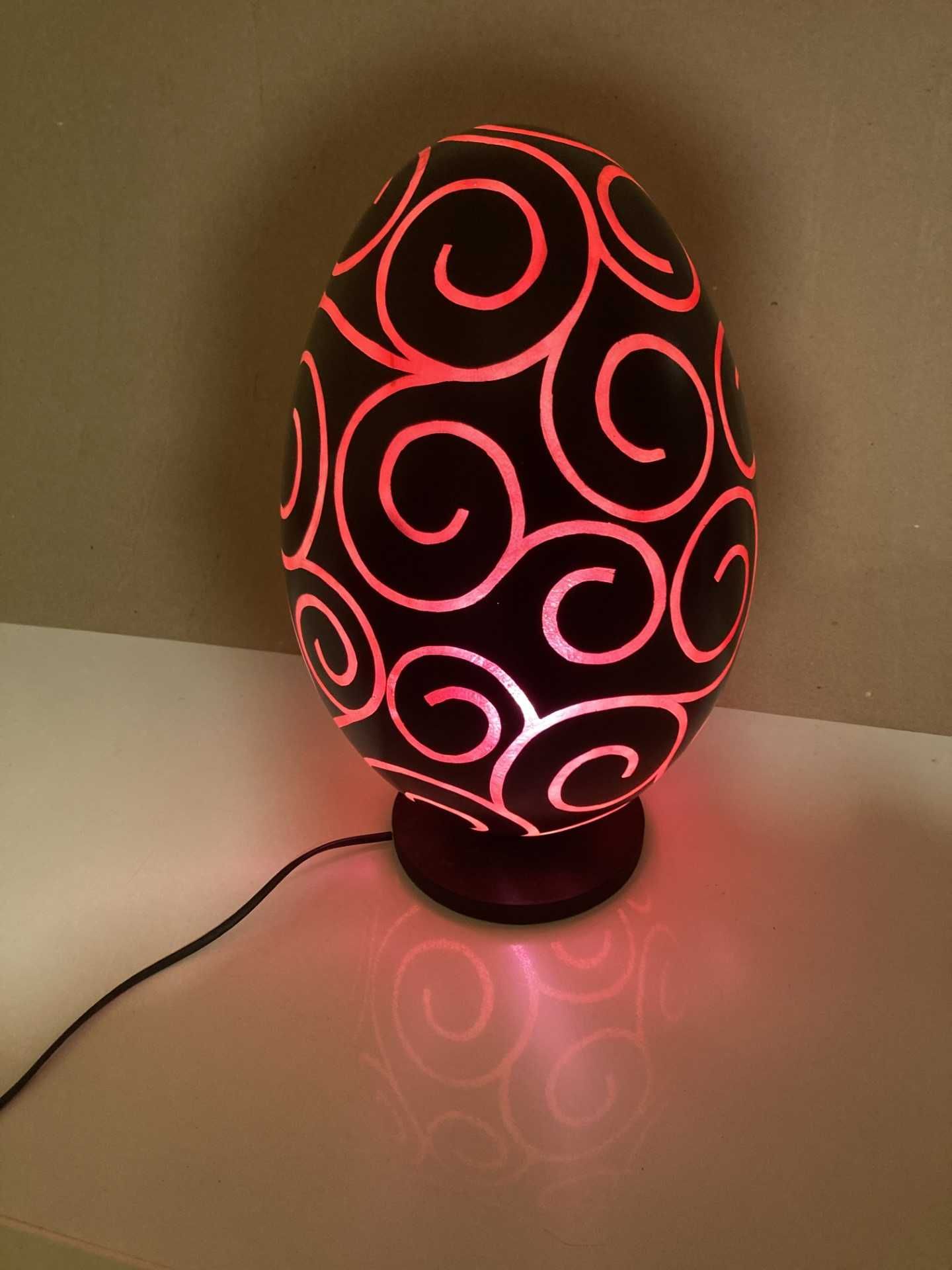 oua de paste lampa ambientala
