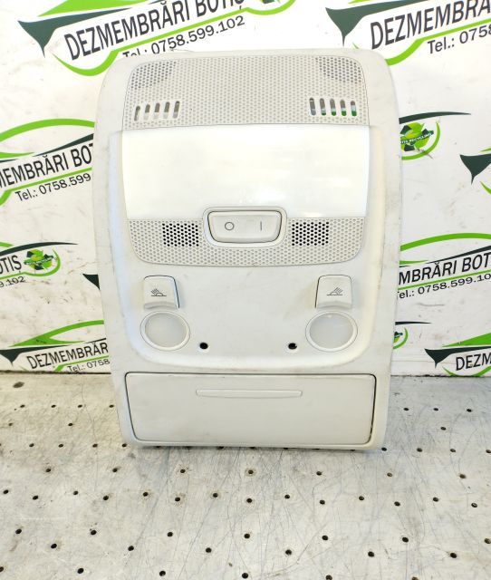 Lampa plafon fata 8T0 947 135 A Audi A4 B8/8K