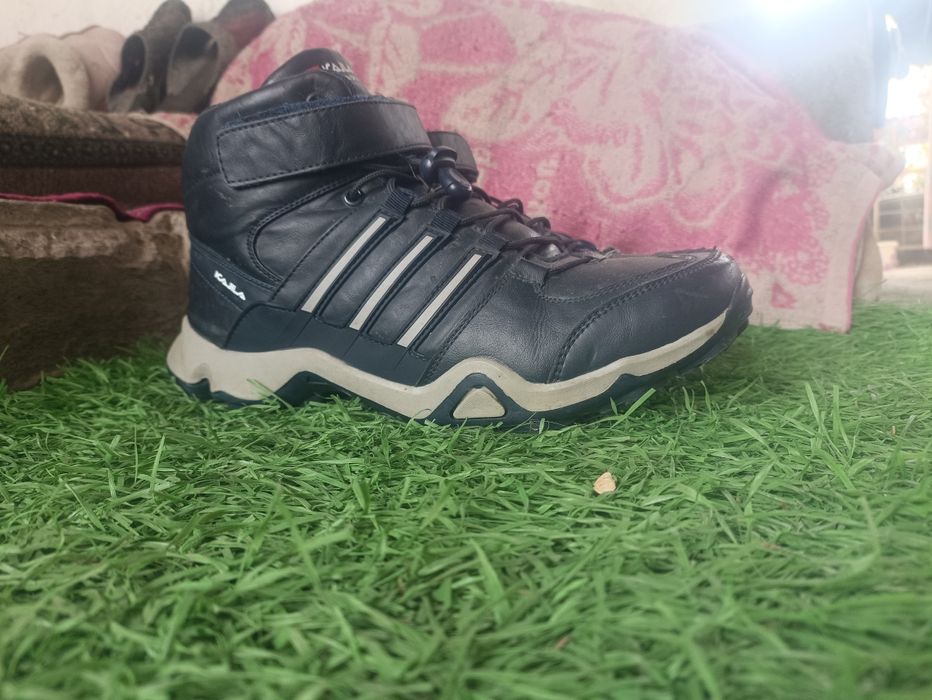 Зимние кроссовки