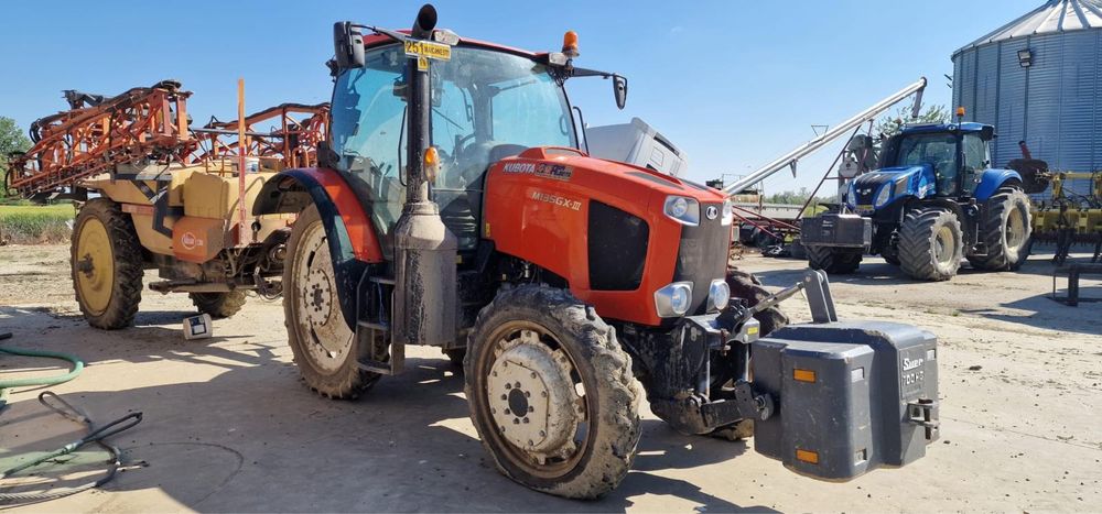 Tractor Kubota M135 GX-3