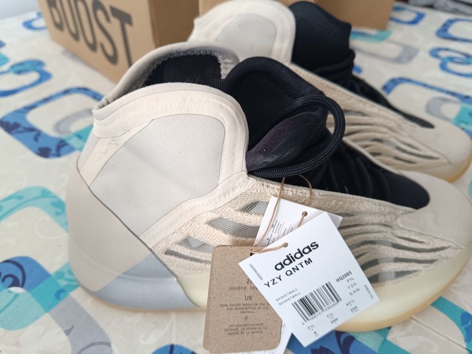 Adidas Yeezy nr 41,5