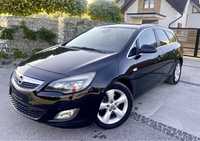 *Opel Astra J- SportsTourer- 165 PS- Automat-Trapă - Navi - 147000 km*