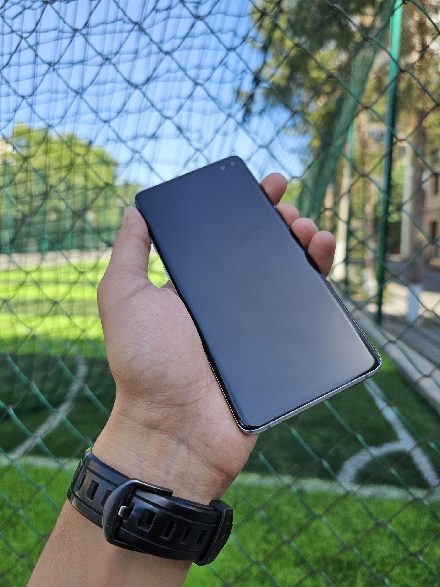 Samsung Galaxy S10+Plus dual. OzU 8/128 GB. Batare 4100. White ideal