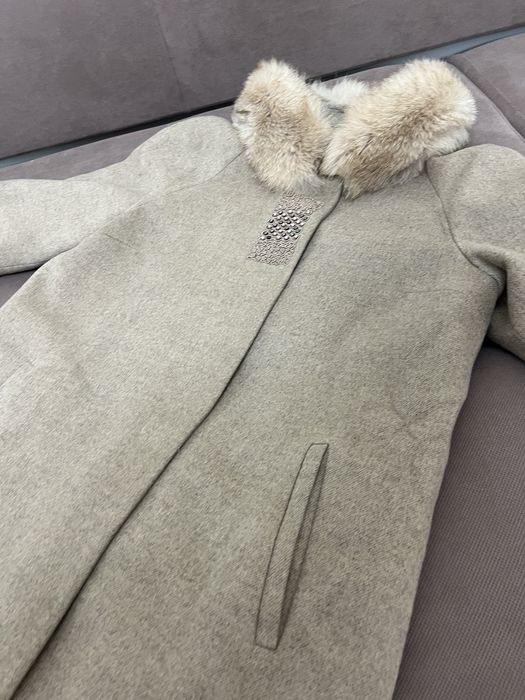 Жаңа кашмер палто сатылады