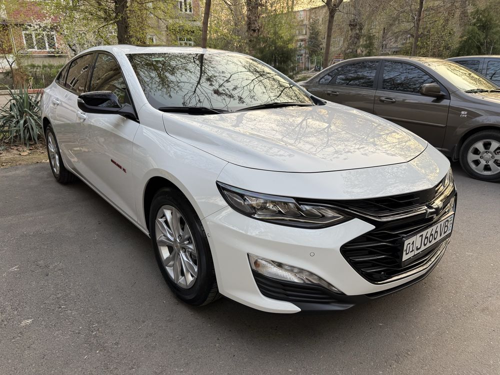 Продам Malibu XL новая с наваротами машина своя в иделаьном состоянии
