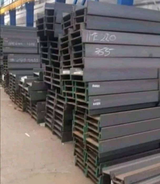 Vând hală metalică 10 cu 20