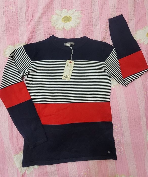 Pulovar nou cu eticheta pentru femei- Lee Cooper, mas.XS