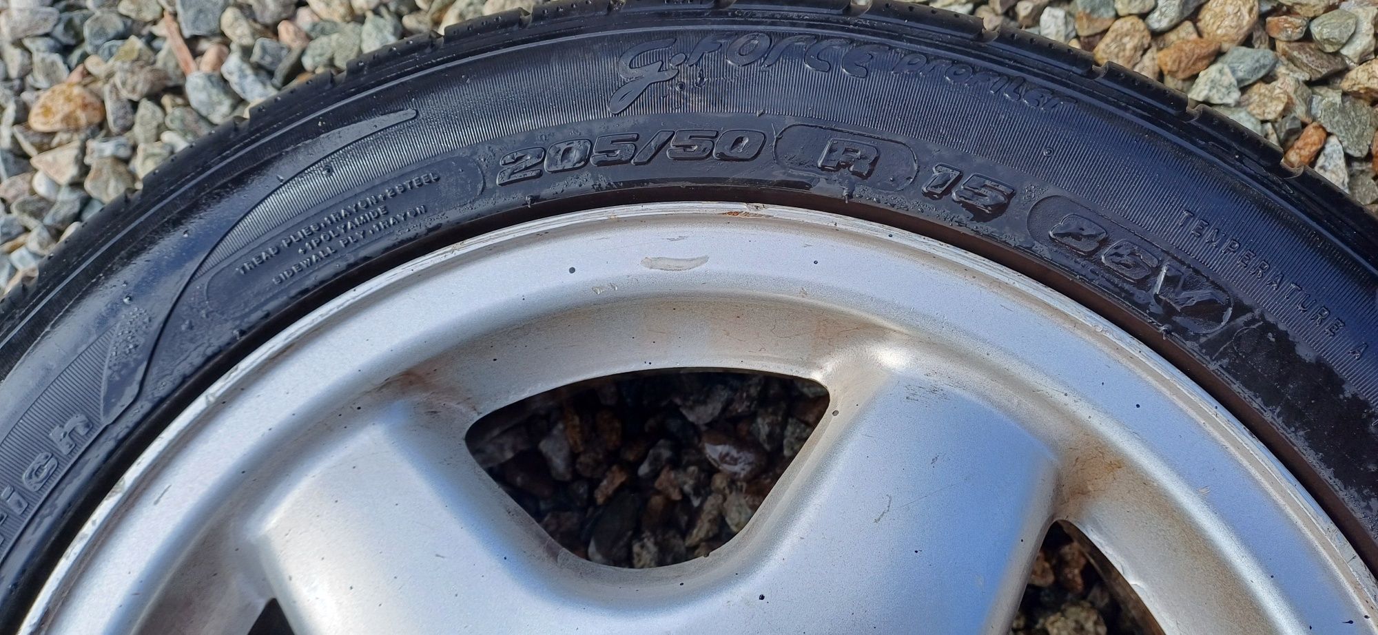 Set 4 jante originale Seat 15"cu anvelope vara  Goodrich  205/50 R 15