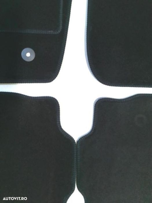 Covorase mocheta Ford Modeo MK 5 Covorase mocheta Mondeo MK 5