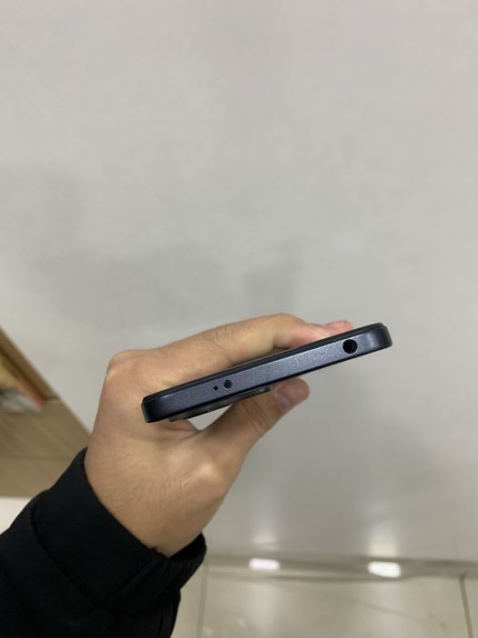 Refmi not 12 4/128 sastayana idial