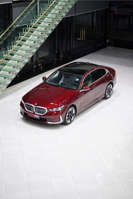 BMW i5 35L eDrive
