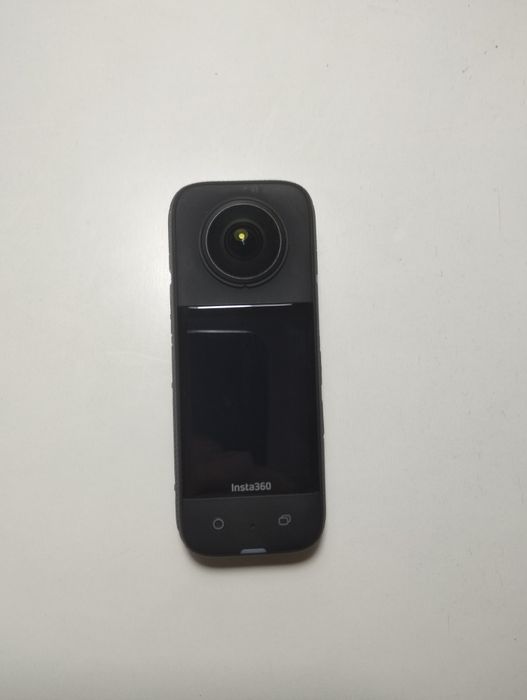 Камера insta360 x3