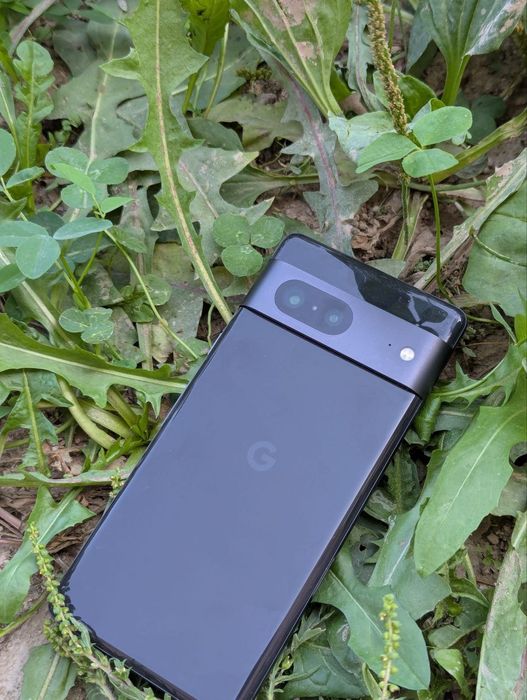 Продаю pixel 7 128