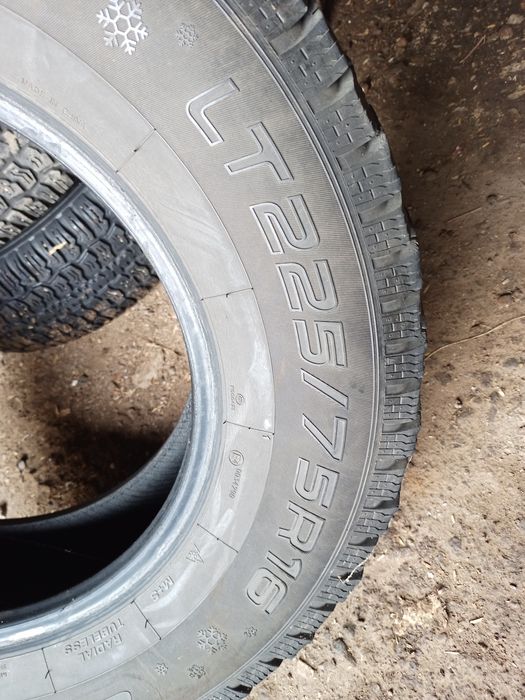 Продам резину в хорошем состоянии в наличии два комплекта