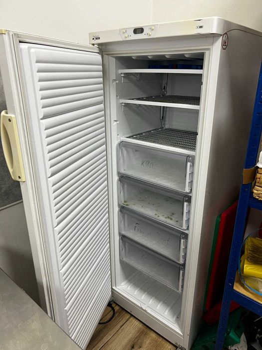 Минусова фризерна камера - whirlpool - 7 рафта