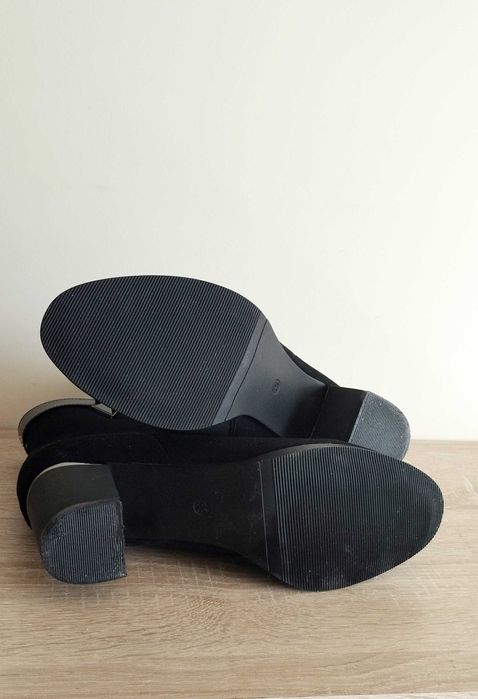 НОВИ Черни дамски боти 39номер