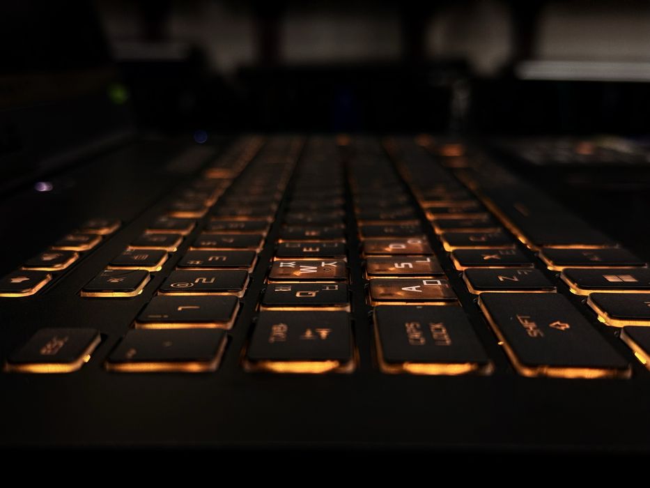 Asus Tuf Gaming i7-13620H RTX-4060 8Gb 21-soat ishlagan