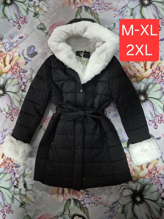 Geaca neagra superba