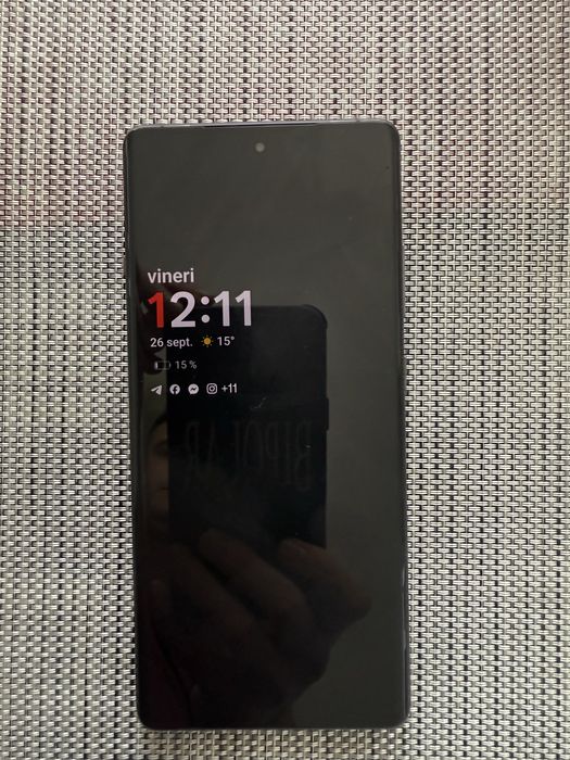 Telefon One Plus 12R
