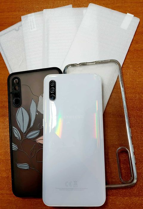 Samsung Galaxy A30s Dual SIM / White + две гръбчета + 4 протектора