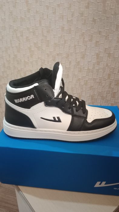 Кроссовки   новые