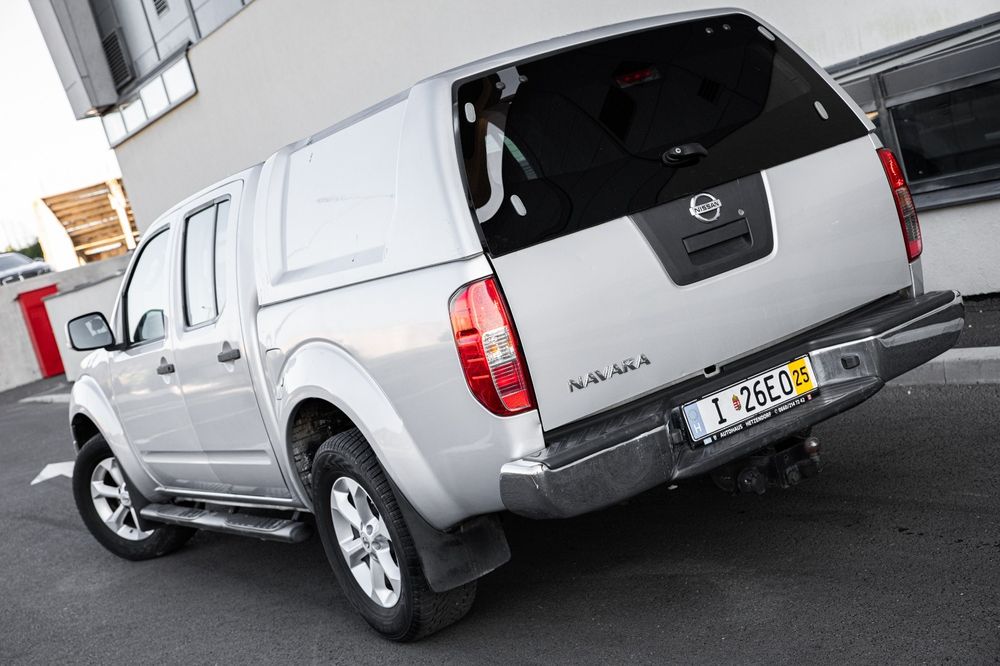 Nissan    Navara