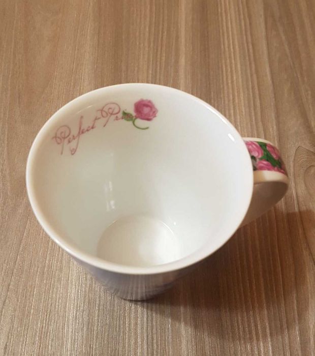 Set cu prințesele Disney cană mare și magnet