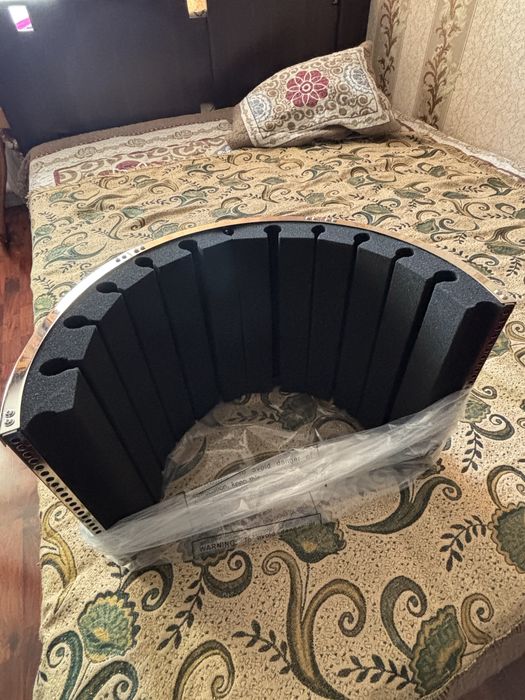 Студиный экран AKG