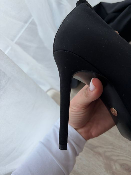 Ботуши над коляното Zara