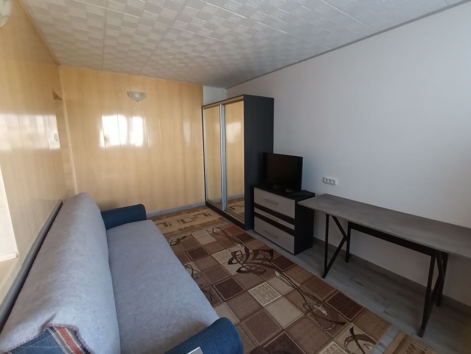 Persoană fizică închiriez garsonieră în Mircea cel Bătrân