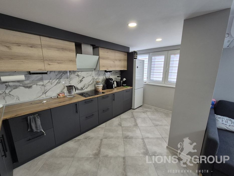 Продава се Тристаен апартамент в Варна, Галата - 92 кв.м за 2066 €/кв.м - Снимка #5