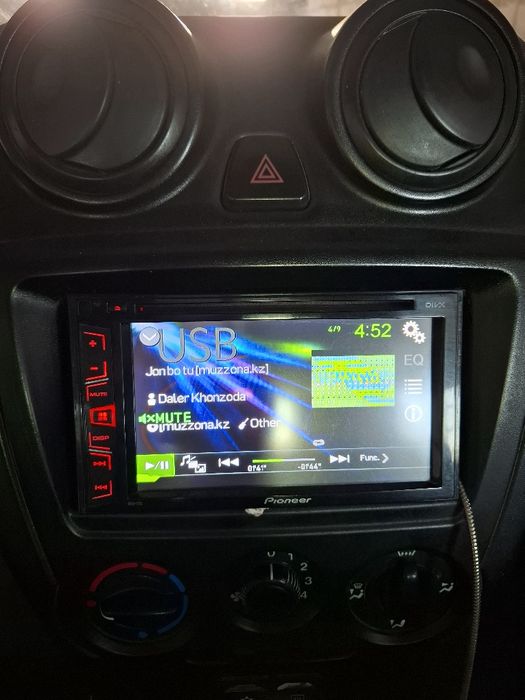 Продаётся монитор pioner