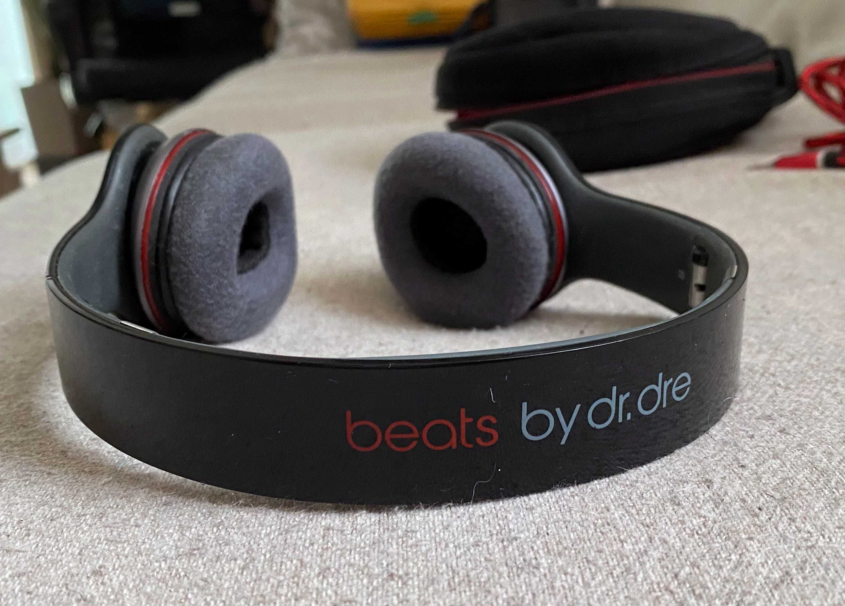 Casti Beats by Dr Dre Solo HD Cu fir + borseta - originale